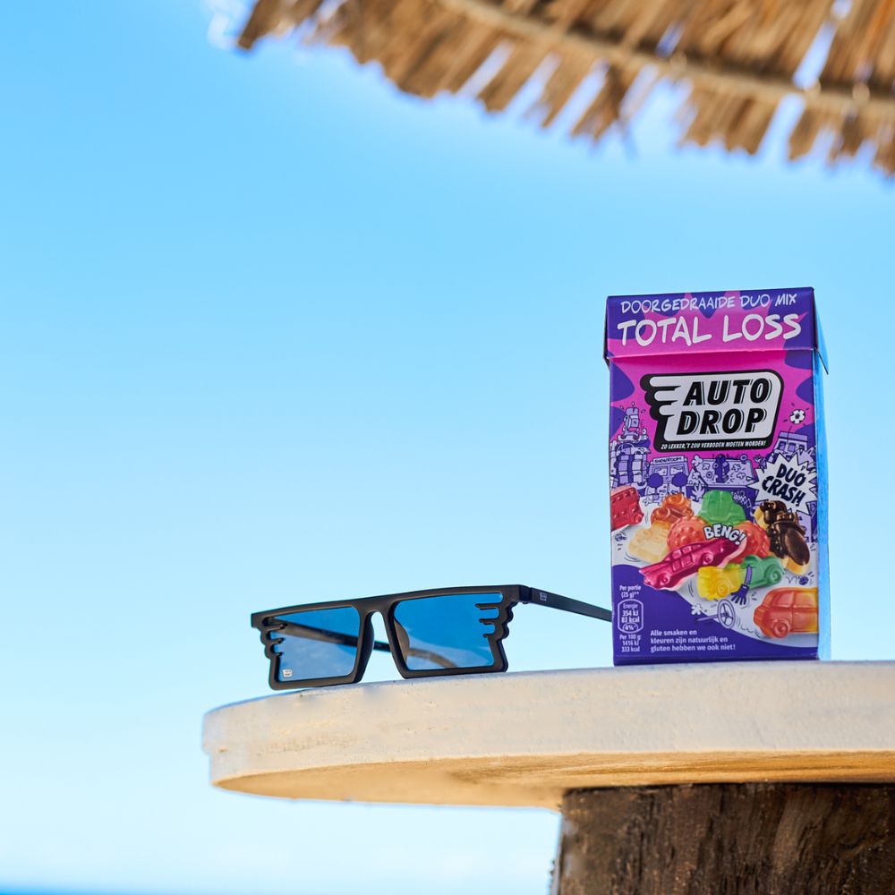 Autodrop zwarte zonnebril met Total Loss fliptop doosje