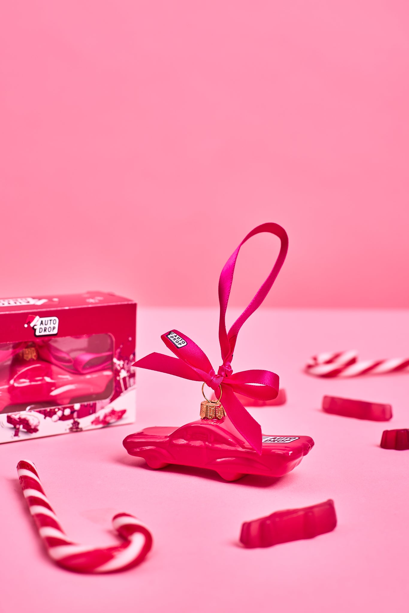 Autodrop Cadillac Kerstbal met snoep